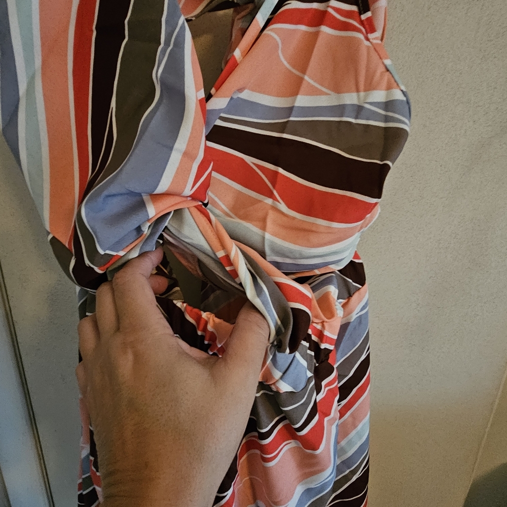 Dress - Picture 2 of 4